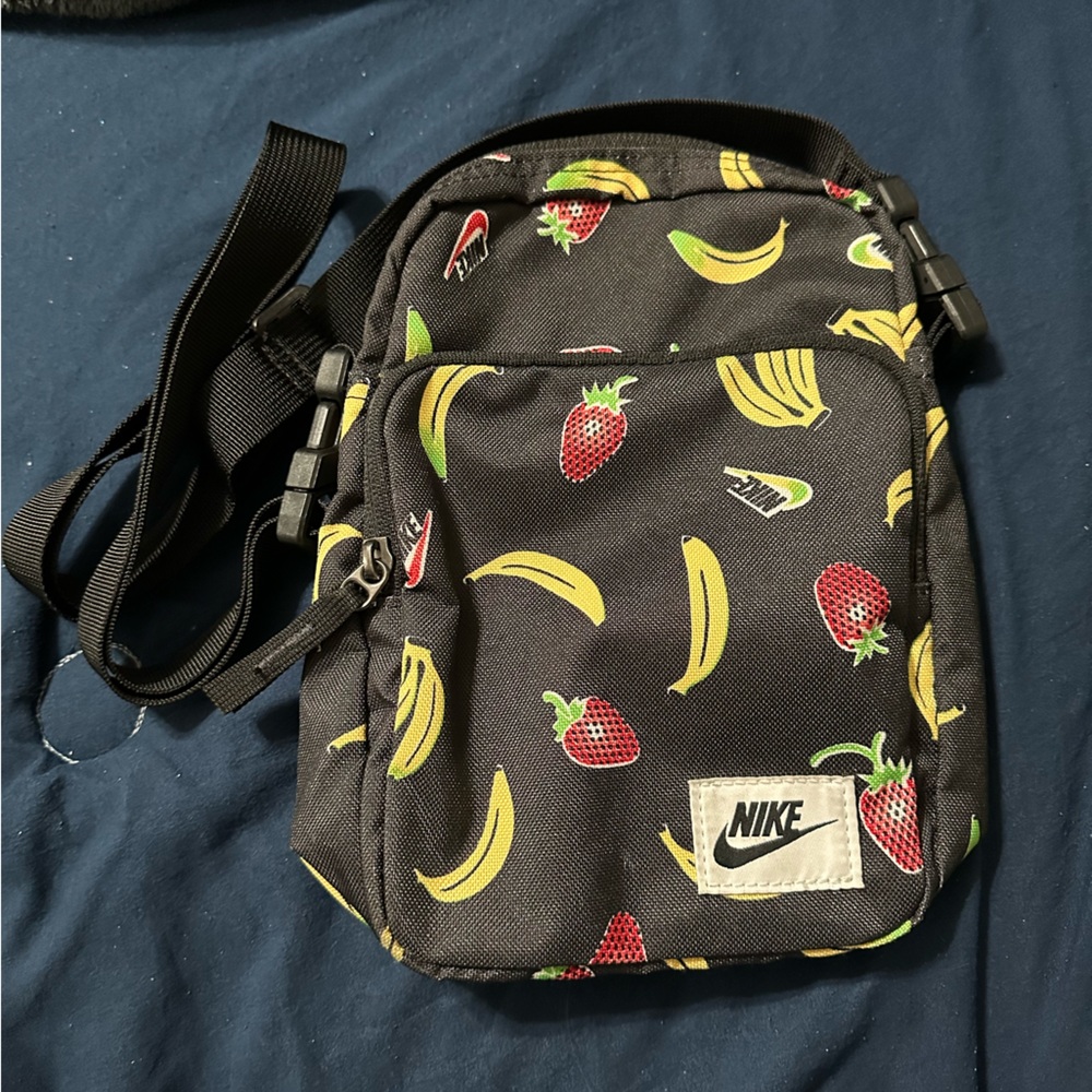 Nike crossbody